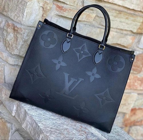 شنطة LV