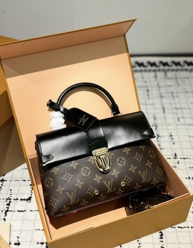 شنطه لويس فيتون