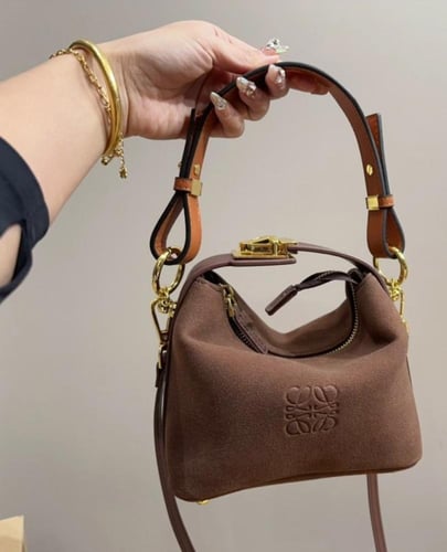 شنطه Loewe