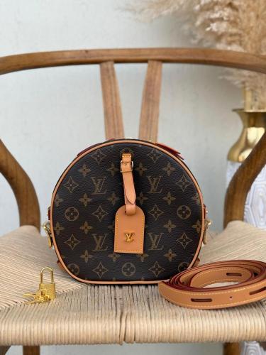Louis Vuitton Boîte Chapeau Souple