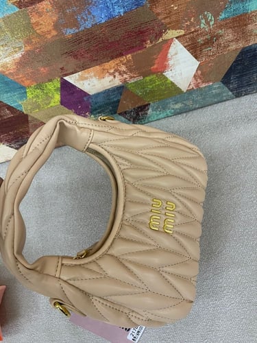 شنطه ميو ميو