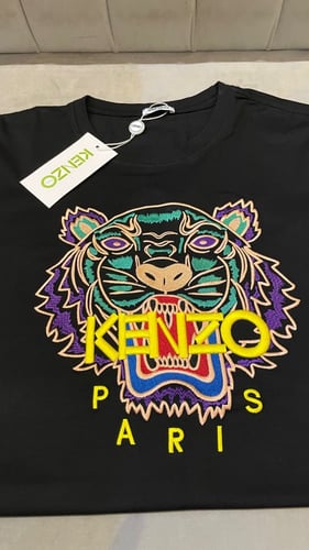 تيشيرت كينزو أسود