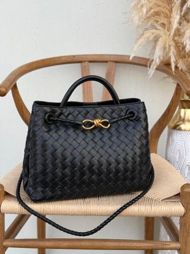 BOTTEGA VENETA KNOT TOTE BAG