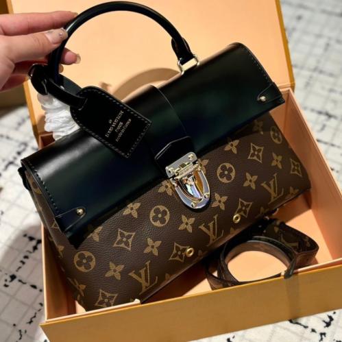 شنطه لويس فيتون