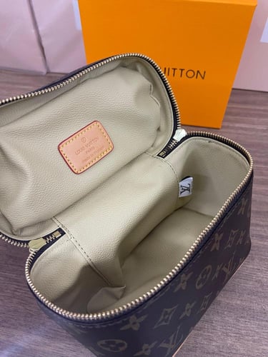 شنطة لويس فيتون