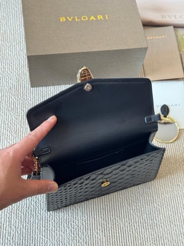 شنطة بولغاري