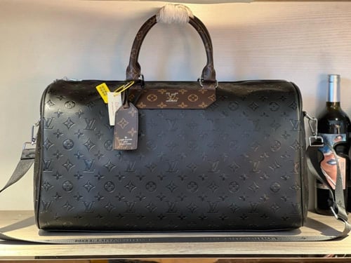شنط سفر LV