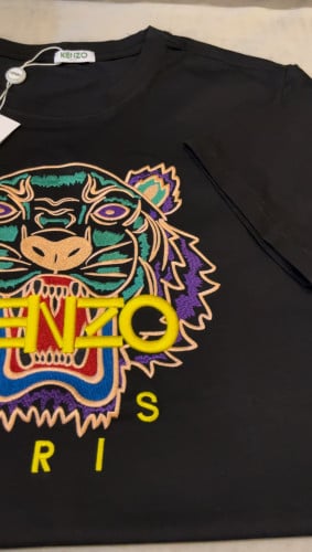 تيشيرت كينزو أسود