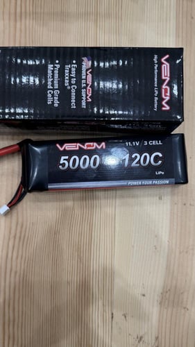 Venom 5000mah 3S 11.1 v 120C Lipo Battery - EC5 Pl...