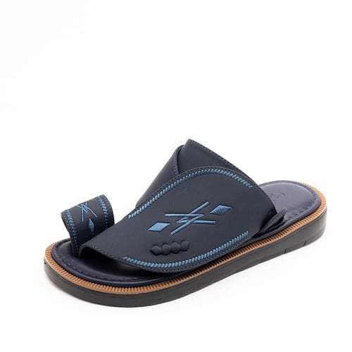 حذاء شرقي رجالي