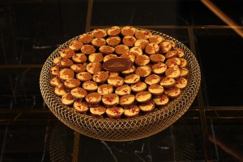 صينية فلورنتين بالزعفران و الكراميل