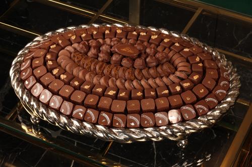 صينية فاخرة بيضاوي حجم كبير باللون الفضي (31)