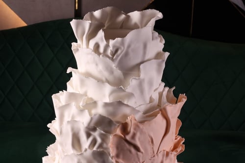 كيك مناسبات 3 أدوار