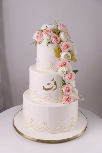 كيك مناسبات 3 أدوار