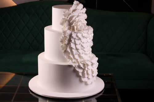 كيك مناسبات 3 أدوار