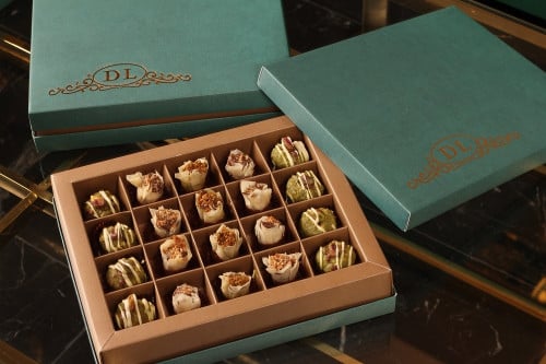 بوكس شرقي جلاش ومفروكة 20 قطعة