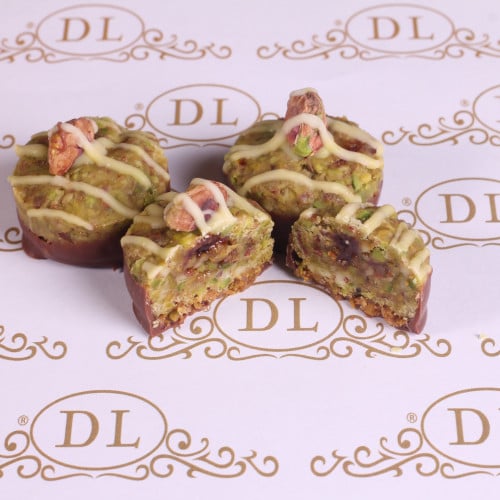 مفروكة الفستق بالتوت