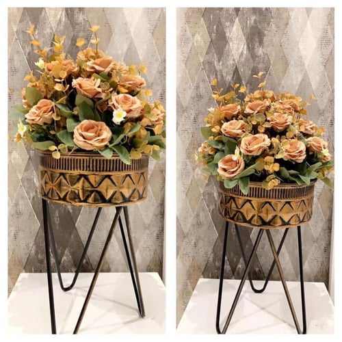 طقم مراكن للزهور والأشجار بشكل جذاب