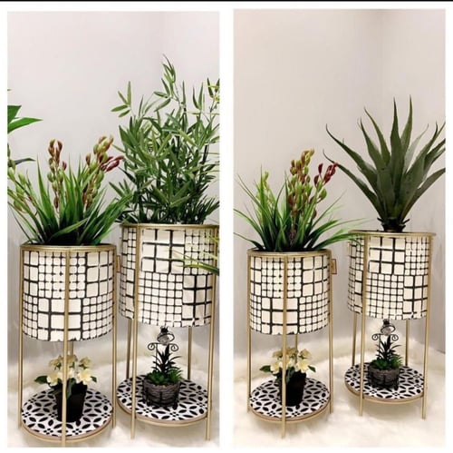 طقم من المراكن تحكي بكل تفاصيلها