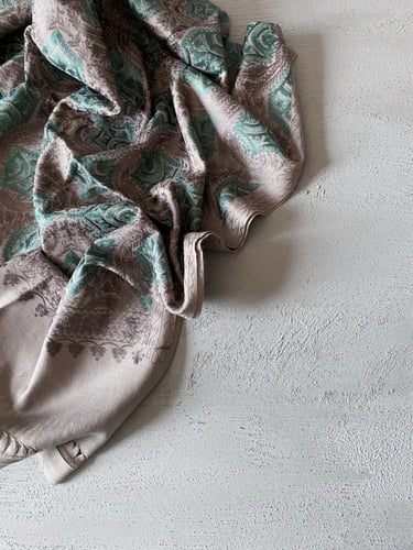 ليالي .. شال كشميري