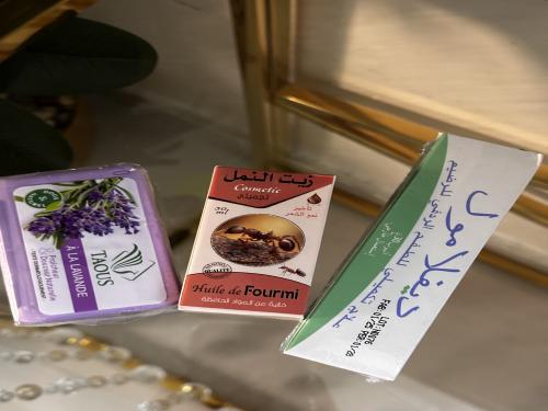 بوكس ديفلامول بزيت النمل (نبات السعد)