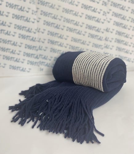 بوكس هديه شتوي [ كحلي - احمر ]