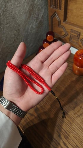 مسباح مستكه الماني أحمر
