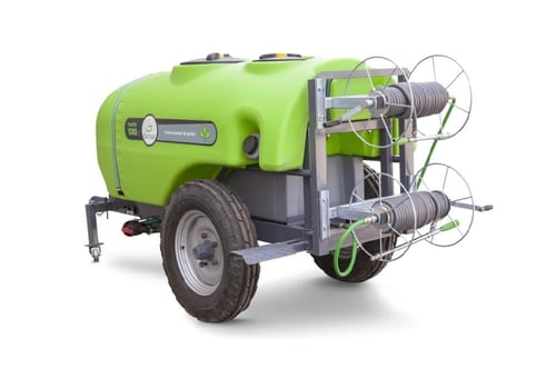 خزان رش مبيدات بسعة 2000لتر PTO