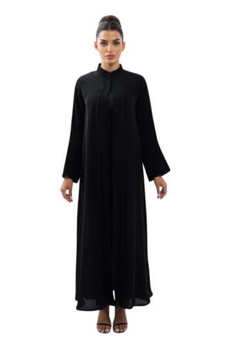 عباية سوداء بياقه