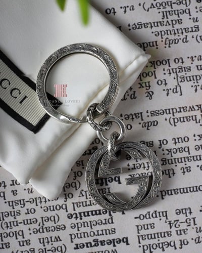 ميدالية مفاتيح فضة ماركة جوتشي