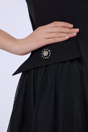 فستان كريب بازرار مميزة