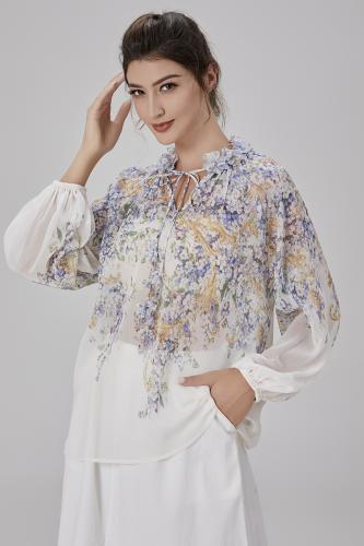 بلوزة شيفون بياقة كشكش