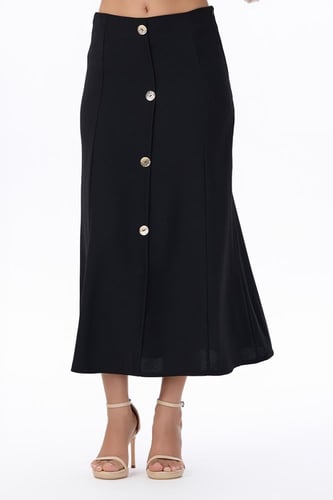 تنورة بأزار ذهبية