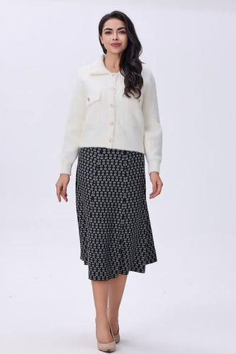 جاكيت اوف وايت