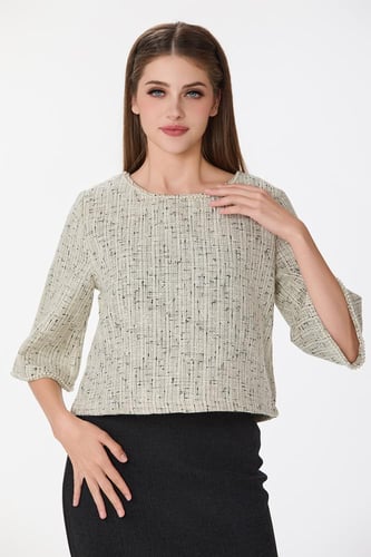 بلوزة توييد مع اكسسوار