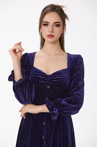 فستان مخمل بنفسجي