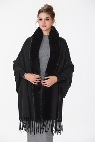 شال صوف مع فرو