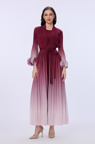 فستان بليسيه بتدرج العنابي