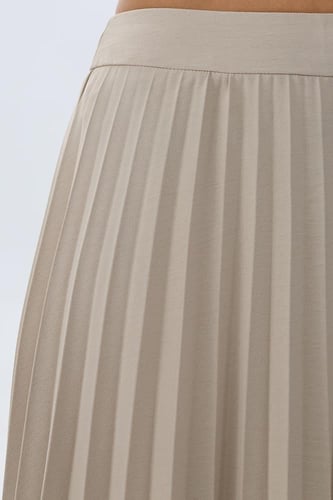 تنورة بليسية بيج ميدي