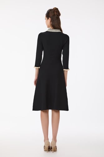 فستان استرتش اسود مع كلف