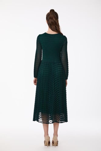 فستان دانتيل زيتي