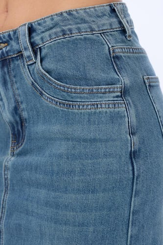 تنورة جينز طويلة بقصة واسعة وخصر عالي | Prando