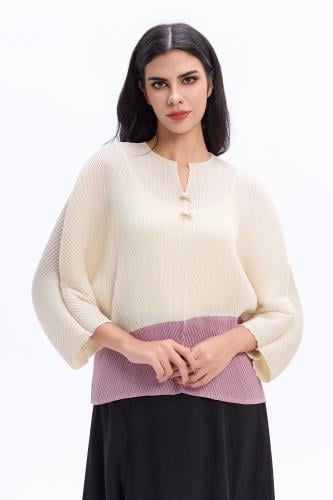 بلوزة فضفاضة بأكمام قصيرة