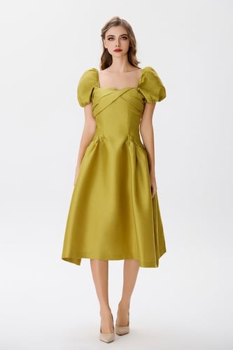 فستان ستان كيوي بقصة عصرية