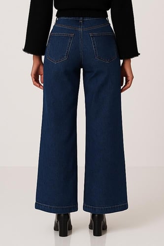 بنطلون جينز بجيوب امامية