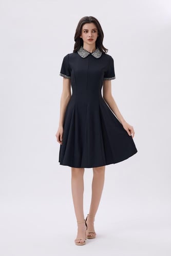 فستان أسود ميدي