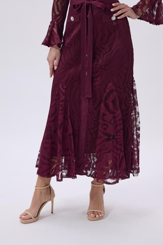 فستان ماكسي دانتيل عنابي أنيق