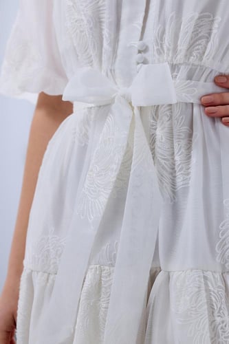 فستان شيفون مطرز