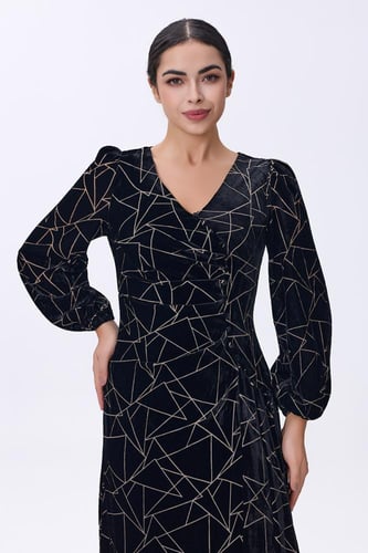 فستان أسود