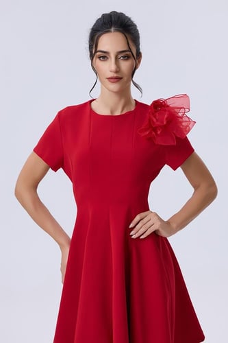 فستان احمر ميدي